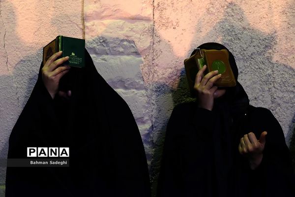 مراسم احیا شب بیست و یکم - خیابان ری