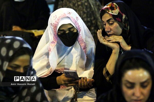حضور دانش‌آموزان پیشتاز هرمزگانی در مراسم شب‌های قدر