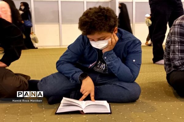 شب بیست و یکم ماه مبارک رمضان در مصلی امام خمینی(ره) تهران