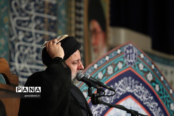 مراسم شب بیست و یکم ماه مبارک رمضان در مصلی تهران