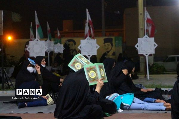 مراسم احیای دومین شب قدر در گلزار شهدای زابل