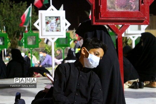 مراسم احیای دومین شب قدر در گلزار شهدای زابل