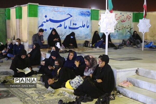 مراسم احیای دومین شب قدر در گلزار شهدای زابل