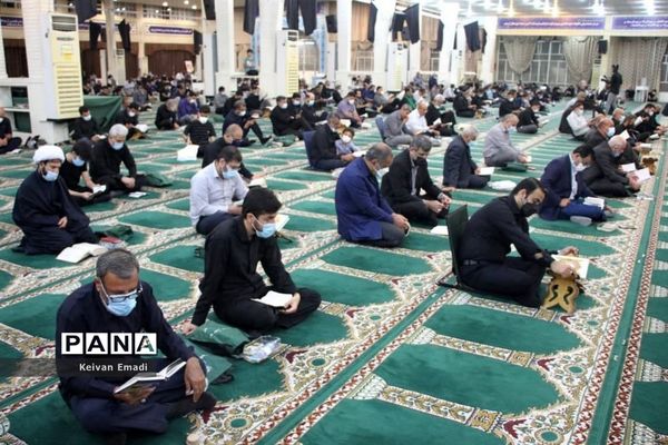 مراسم احیا دومین شب از لیالی پرفیض قدر در مصلی بوشهر