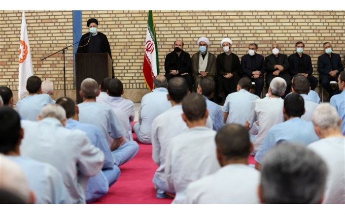 آیت‌الله رئیسی: در شب‌های قدر قاطعانه تصمیم بگیرید تا دیگر سراغ مواد مخدر نروید