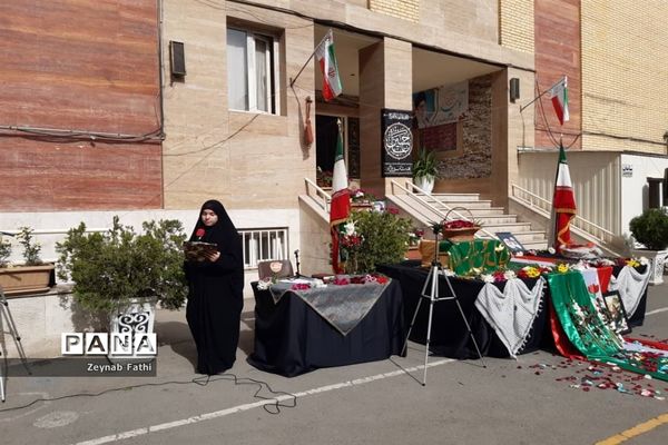 تشییع پیکر مطهر شهید گمنام در دبیرستان شاهد امام حسین (ع) منطقه ۱۴