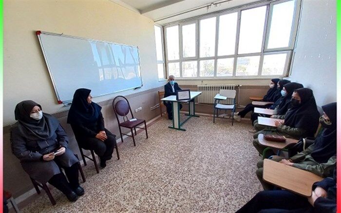 برگزاری جلسه توجیهی آمادگی در آزمون سراسری