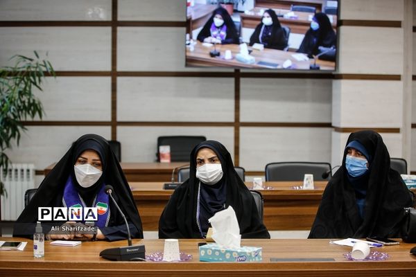 نشست هم اندیشی مدیران سازمان دانش‌آموزی شهر تهران با موضوع حضور حداکثری دانش‌آموزان  در  راهپیمایی روز قدس