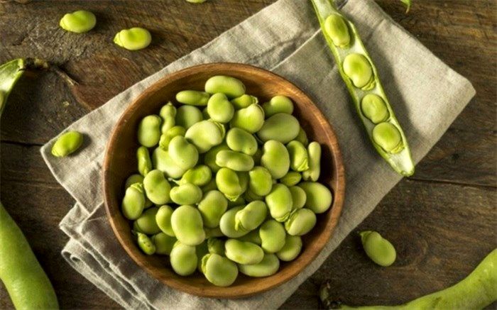 روشی شگفت‌انگیز برای پوست کندن باقلا سبز