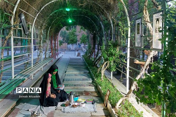 پشت صحنه فیلم کوتاه «میهمانی لاله»