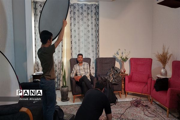 پشت صحنه فیلم کوتاه «میهمانی لاله»