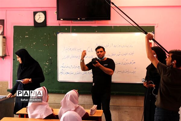 پشت صحنه فیلم کوتاه «میهمانی لاله»
