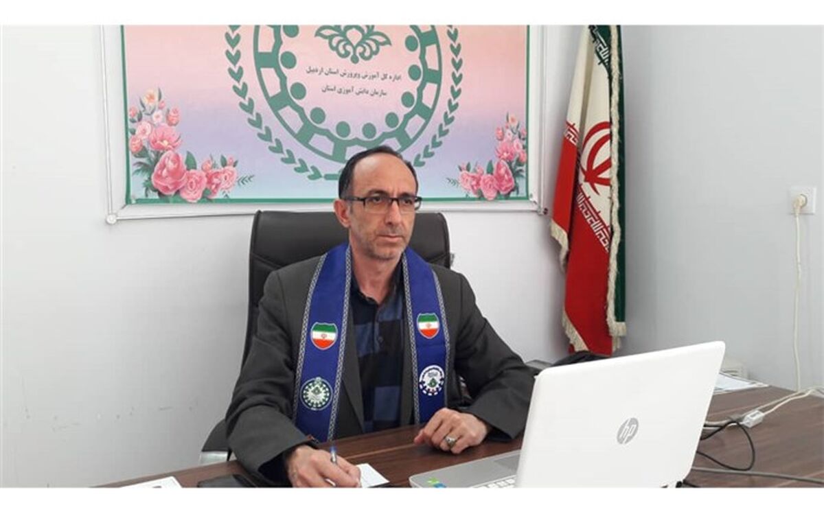 اعلام نتایج منتخبین دومین دوره مسابقات مناظره دانش‌آموزی در اردبیل