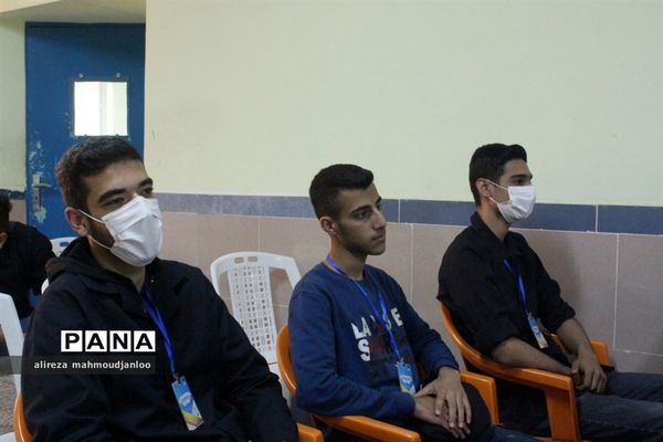 نمایشگاه دست‌ساخته‌ها و دستاوردهای دانش‌آموزی در گلوگاه