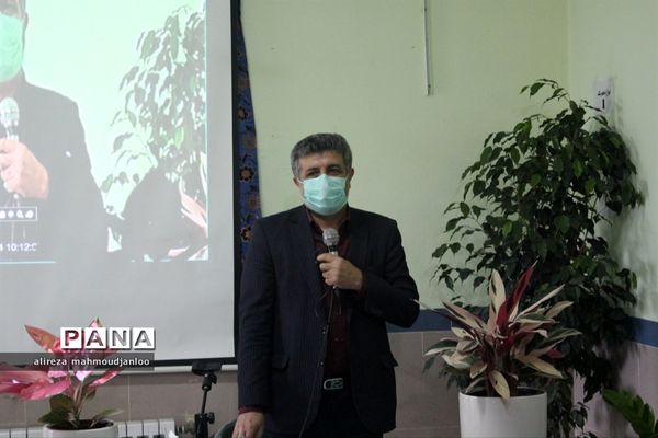 نمایشگاه دست‌ساخته‌ها و دستاوردهای دانش‌آموزی در گلوگاه