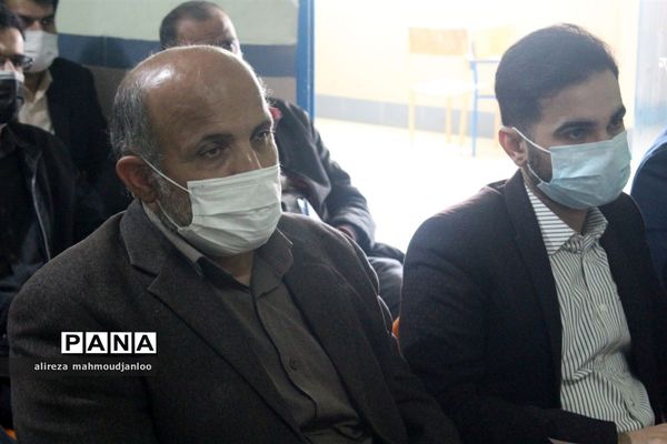 نمایشگاه دست‌ساخته‌ها و دستاوردهای دانش‌آموزی در گلوگاه