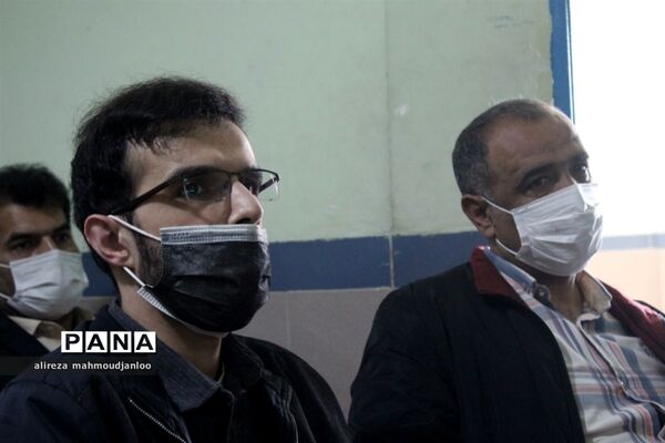 نمایشگاه دست‌ساخته‌ها و دستاوردهای دانش‌آموزی در گلوگاه