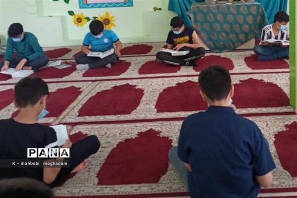 محفل انس با قرآن در دبستان حافظ بوشهر