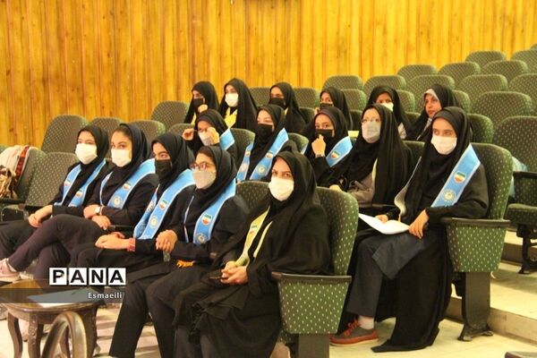 برگزاری مناظره حضوری دانش‌آموزی در استان چهارمحال و بختیاری