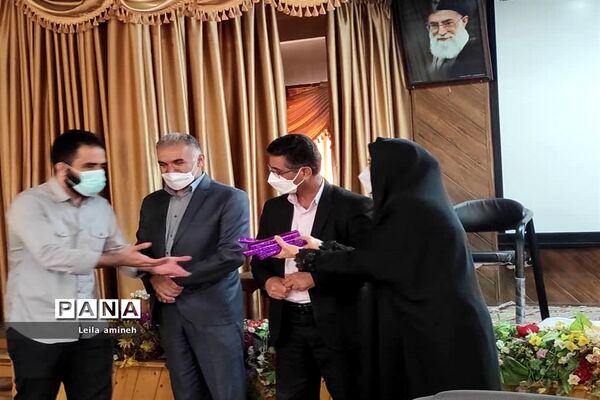 دومین مرحله از مناظره‌های دانش‌آموزی در مازندران
