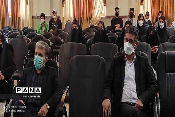 دومین مرحله از مناظره‌های دانش‌آموزی در مازندران