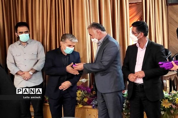 دومین مرحله از مناظره‌های دانش‌آموزی در مازندران