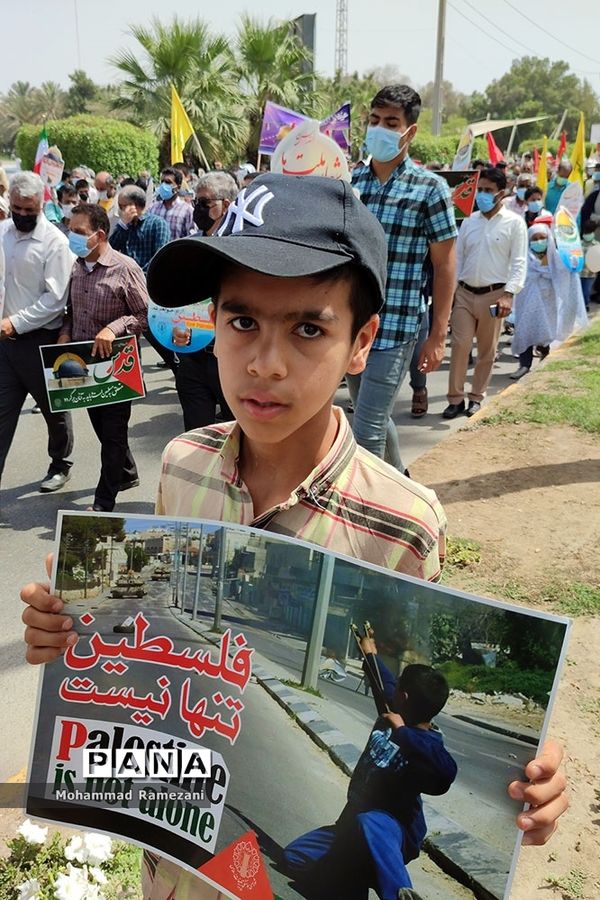 راهپیمایی روز قدس در هرمزگان با حضور پرشور فرهنگیان و دانش‌آموزان پیشتاز