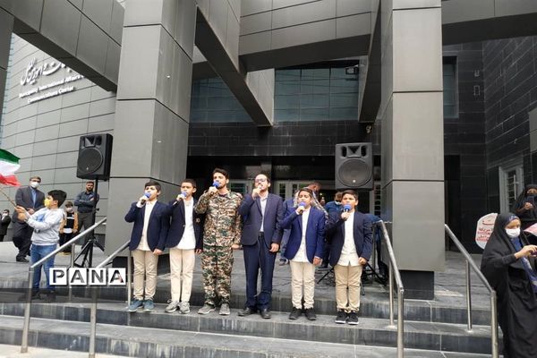 حضور دانش‌آموزان شاهین شهری در روز قدس