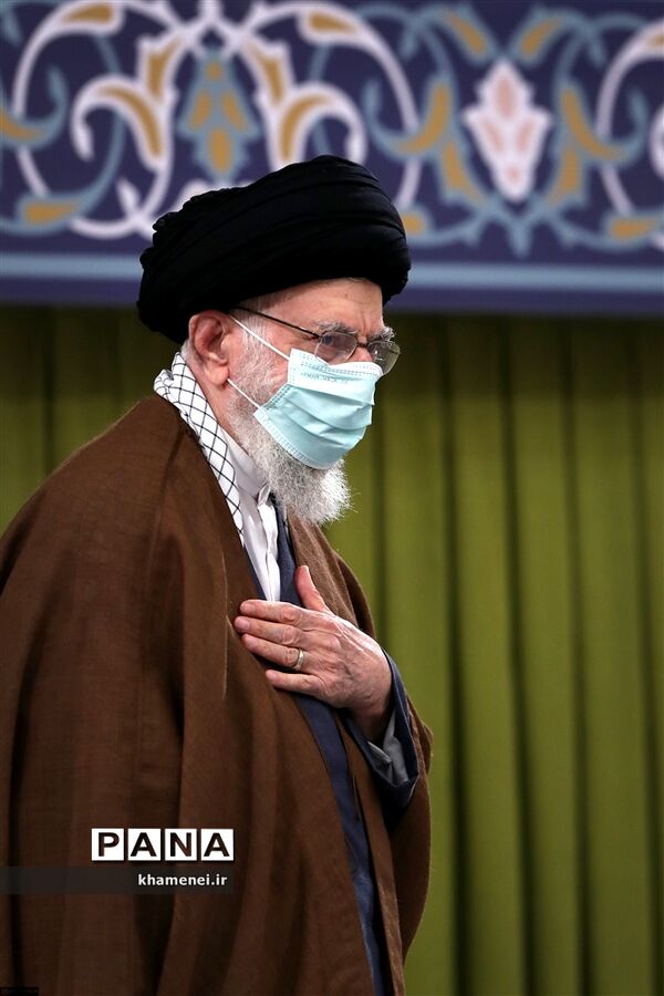 دیدار جمعی از دانشجویان با رهبر انقلاب