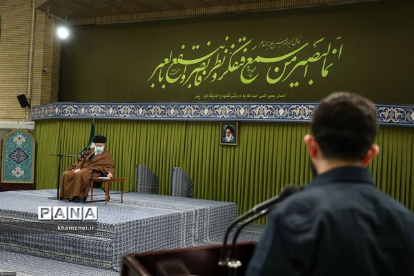 دیدار جمعی از دانشجویان با رهبر انقلاب