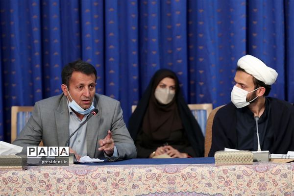 نشست هم‌اندیشی جمعی از فرهنگیان و فعالان حوزه تعلیم و تربیت کشور با رئیس جمهوری