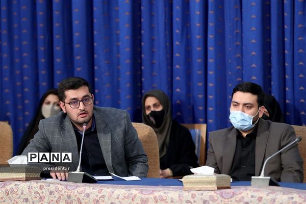 نشست هم‌اندیشی جمعی از فرهنگیان و فعالان حوزه تعلیم و تربیت کشور با رئیس جمهوری