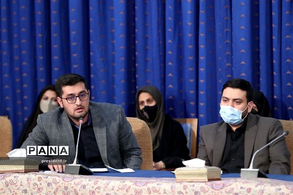 نشست هم‌اندیشی جمعی از فرهنگیان و فعالان حوزه تعلیم و تربیت کشور با رئیس جمهوری