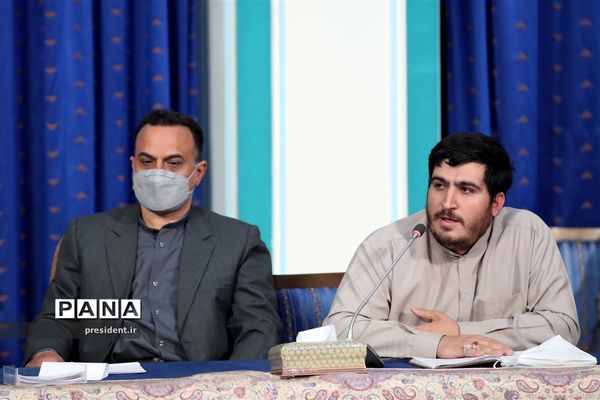 نشست هم‌اندیشی جمعی از فرهنگیان و فعالان حوزه تعلیم و تربیت کشور با رئیس جمهوری