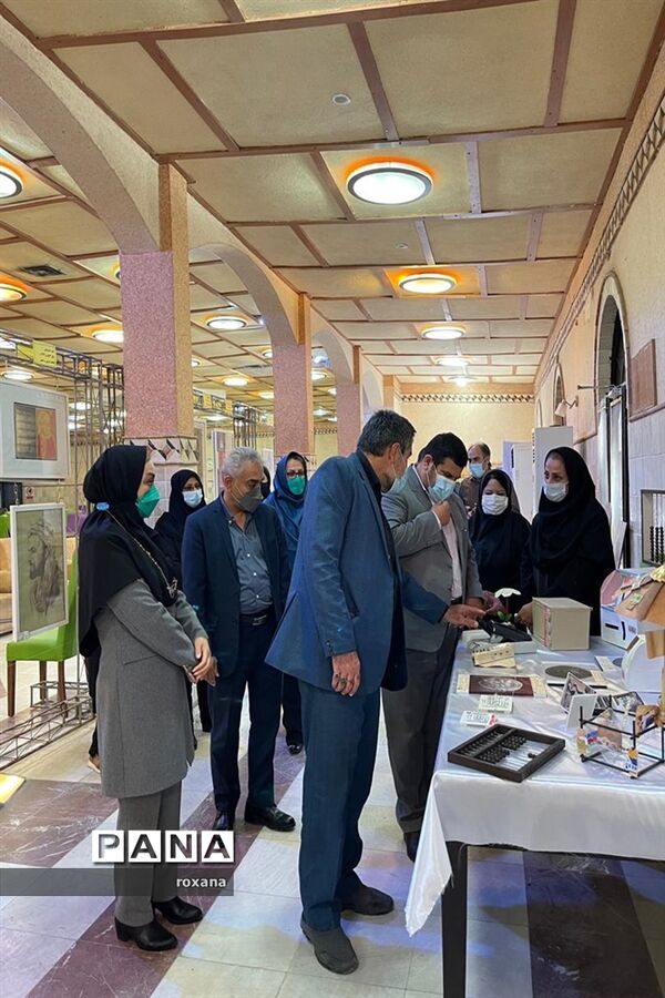 افتتاح نمایشگاه دست‌ساخت و دستاوردهای دانش‌آموزی در آبادان