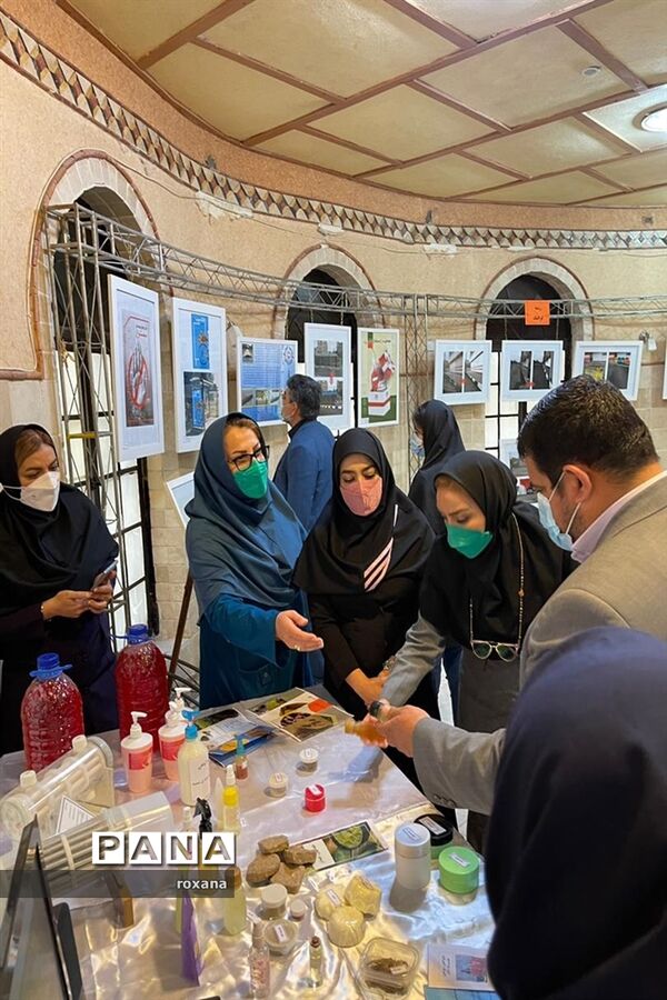 افتتاح نمایشگاه دست‌ساخت و دستاوردهای دانش‌آموزی در آبادان