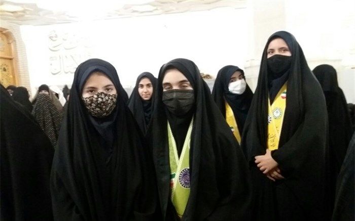 حضور دانش آموزان پیشتاز دبیرستان شهیدین فاطمی قم در آیین ترتیل خوانی