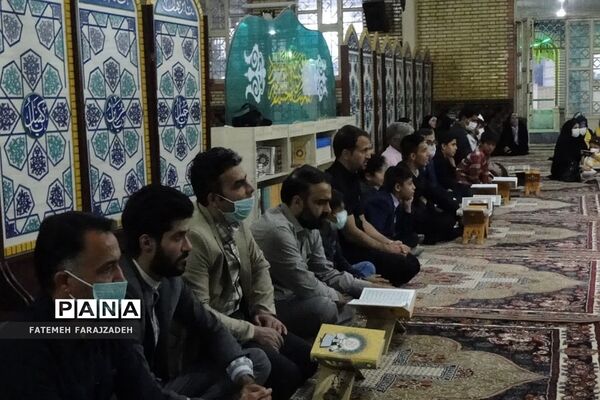 محفل نورانی انس با قرآن در مصلی شهر حسن‌آباد