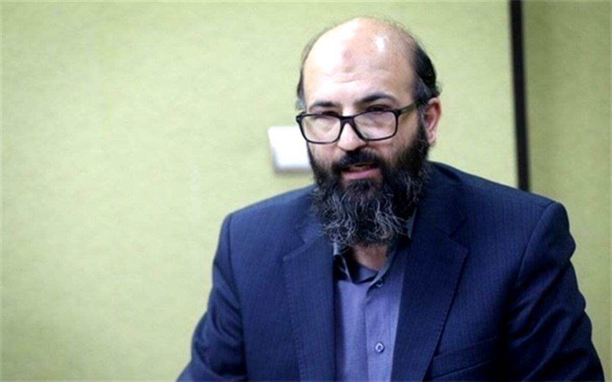 احمد شاکری: برگزاری حضوری نمایشگاه کتاب به نفع همه است