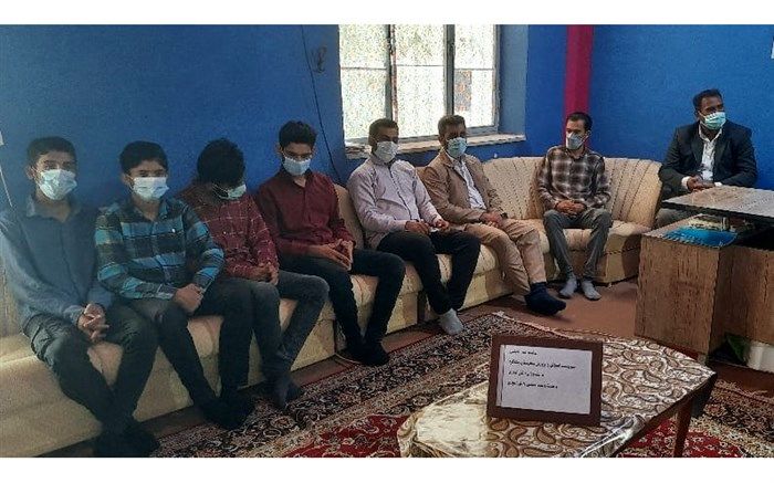 شورای دانش‌آموزی پشتیبان محکم مدیر مدرسه در انجام امورات دانش‌آموزی است