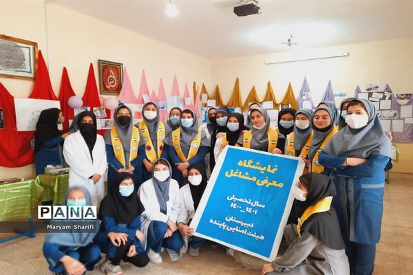 تجلیل از دانش‌آموزان منتخب مرحله نیمه نهایی لیگ علمی پایا ناحیه یک اهواز