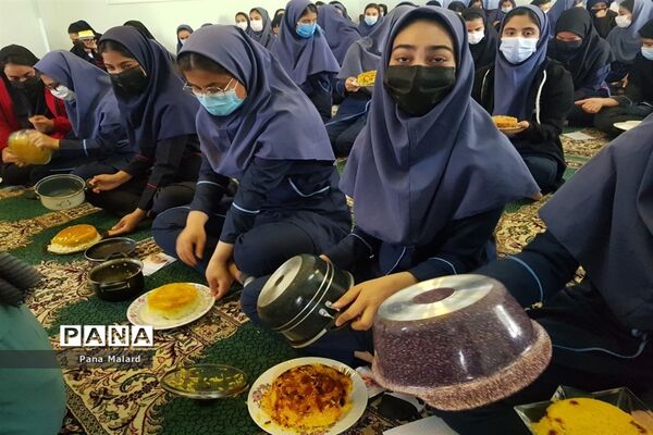 پویش «مقلوبه با طعم مقاومت» در دبیرستان عصمت ملارد