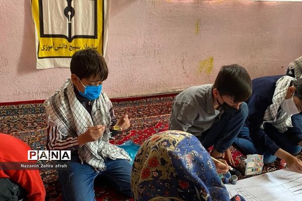 برگزاری نقاشی همگانی به مناسبت روز قدس در دبستان شهید فهمیده رودهن