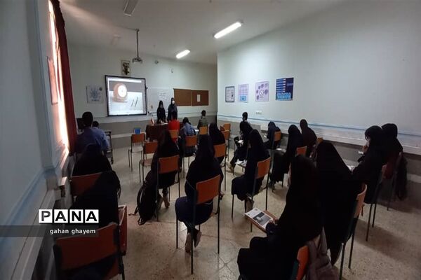برگزاری هشتمین جشنواره نوجوان خوارزمی مرحله منطقه‌ای در آبادان