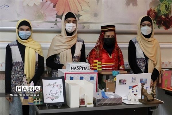 افتتاح نمایشگاه معرفی مشاغل در دبیرستان الزهرا تبریز