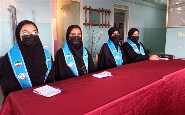 دختران بی پروای میاندورود پیروز میدان مناظره دانش‌آموزی