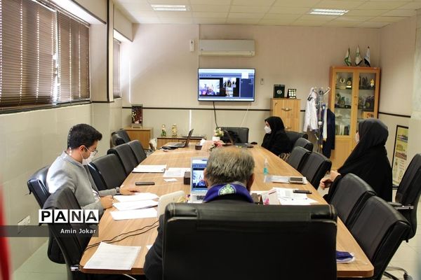 مرحله اول استانی مناظره دانش‌آموزی در استان فارس