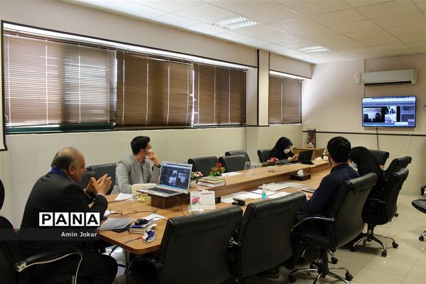 مرحله اول استانی مناظره دانش‌آموزی در استان فارس