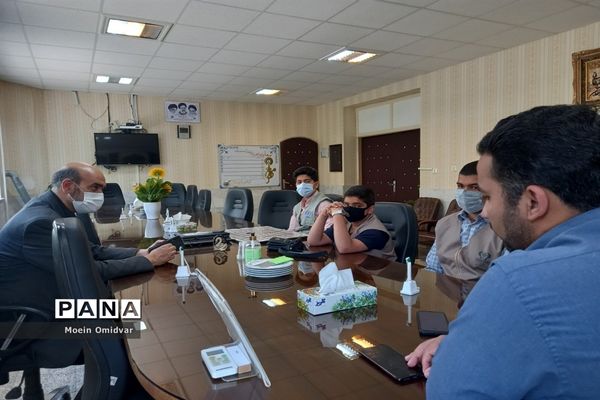 دیدار خبرنگاران منتخب پانا با مدیر آموزش و پرورش شهرستان کاشمر