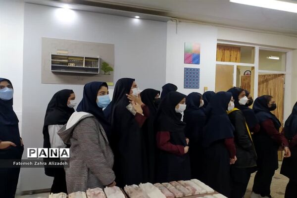 بازدید دانش‌آموزان کرجی از نمایشگاه اشتغال آفرین شناخت
